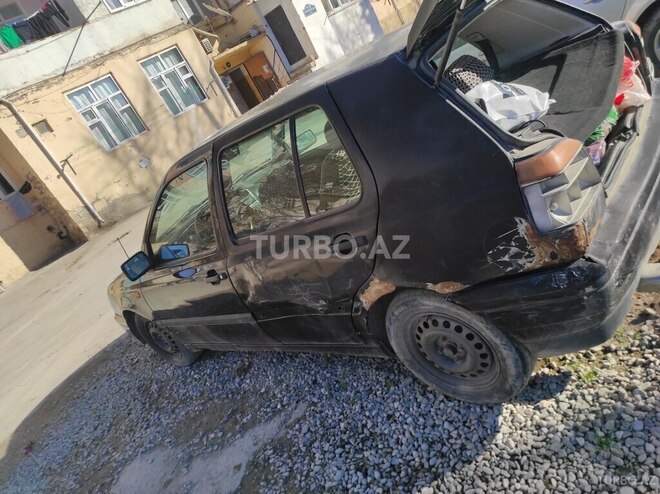 Volkswagen Golf 1995, 100,000 km - 1.6 l - Sumqayıt