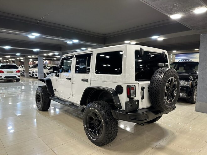 Jeep Wrangler-4