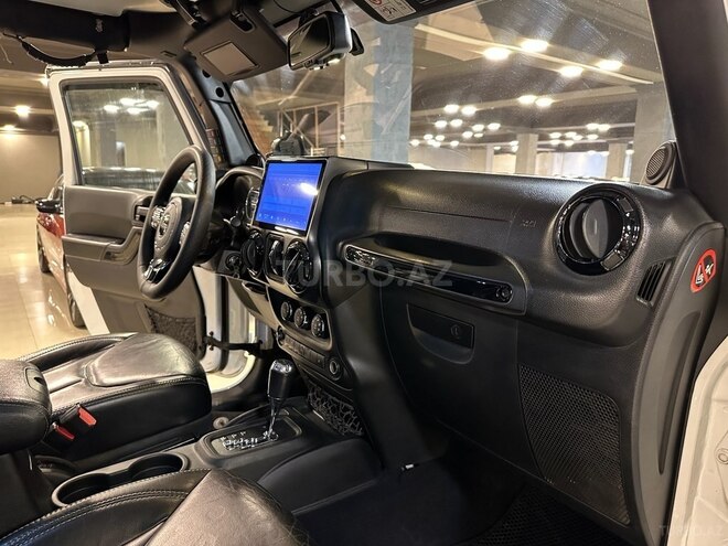 Jeep Wrangler-8