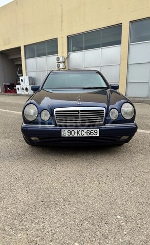 Mercedes E 240 1998, 430,000 km - 2.4 l - Bakı