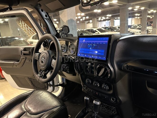 Jeep Wrangler-10