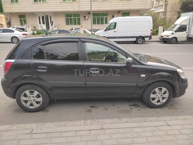 Kia Rio 2009, 402,000 km - 1.4 l - Bakı