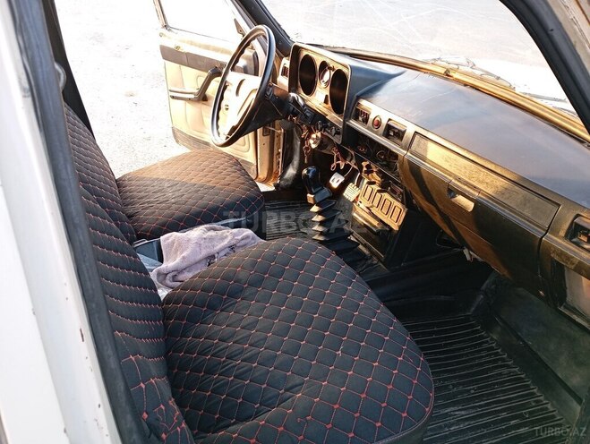GAZ 24 1990, 100,000 km - 2.5 l - Ağsu