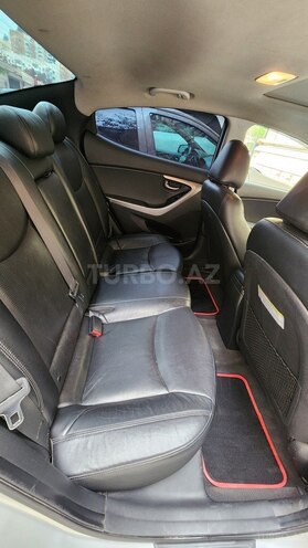 Hyundai Elantra 2012, 252,667 km - 1.8 l - Salyan