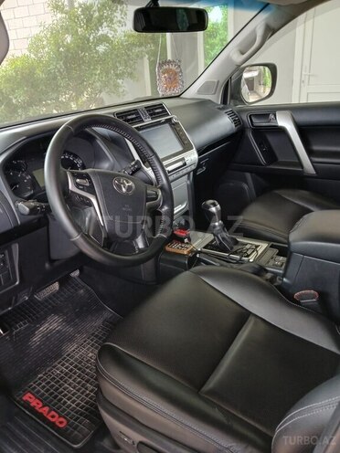 Toyota Land Cruiser Prado 2017, 110,000 km - 2.7 l - Salyan