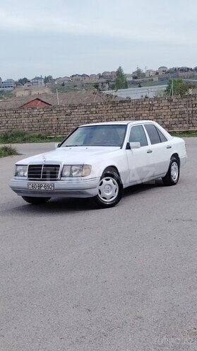 Mercedes E 200 d 1991, 241,500 km - 2.0 л - Bakı