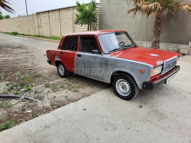 LADA (VAZ) 2107 2005, 54,376 km - 1.6 l - Salyan