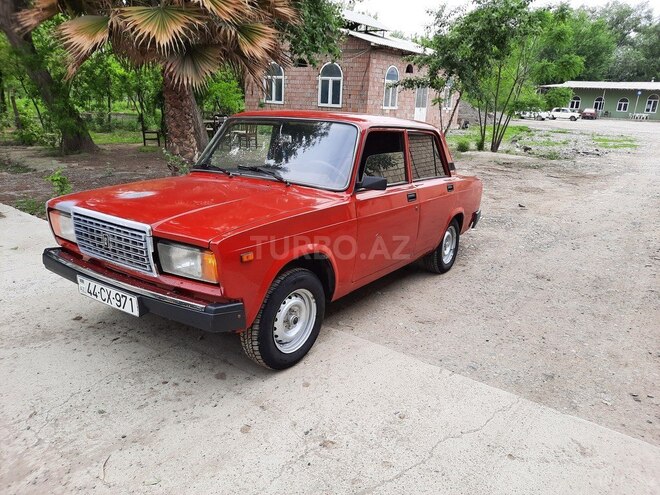 LADA (VAZ) 2107 2005, 54,376 km - 1.6 l - Salyan