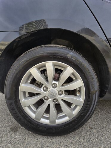 Kia Carens 2011, 283,000 km - 2.0 l - Bakı