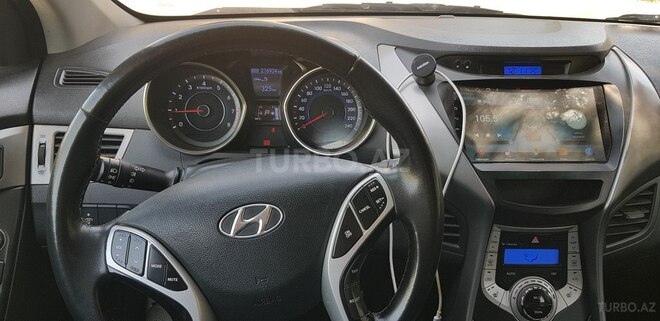 Hyundai Elantra 2011, 217,000 km - 1.8 l - Bakı