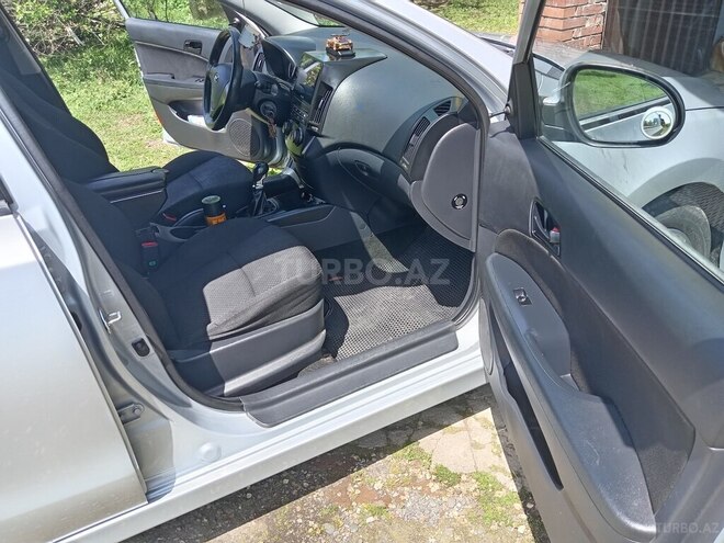 Hyundai i30 2010, 250,000 km - 1.4 л - Lənkəran