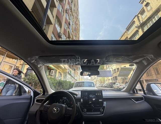 Toyota Corolla Cross 2025, 0 km - 2.0 л - Bakı