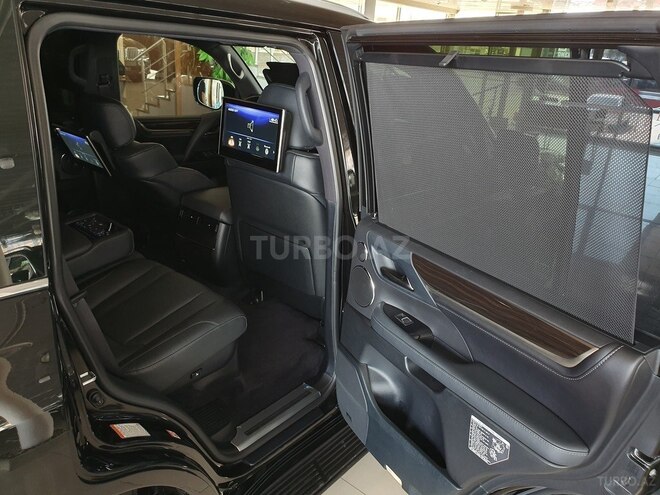 Lexus LX 570 2018, 30,000 km - 5.7 л - Bakı