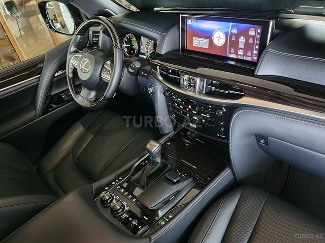 Lexus LX 570 2018, 30,000 km - 5.7 л - Bakı