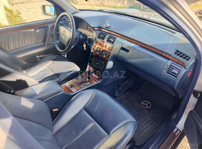 Mercedes E 240 1998, 463,000 km - 2.4 l - Bakı