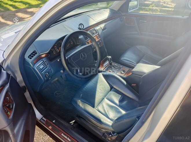 Mercedes E 240 1998, 463,000 km - 2.4 l - Bakı