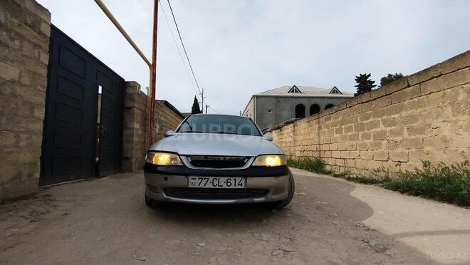Opel Vectra 1998, 390,000 km - 1.8 l - Bakı