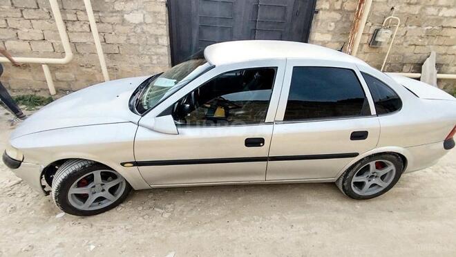 Opel Vectra 1998, 390,000 km - 1.8 l - Bakı