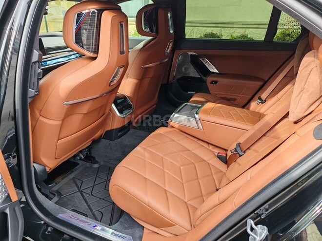 BMW 750e xDrive 2024, 1,200 km - 3.0 л - Bakı