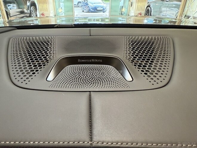 BMW X7-16
