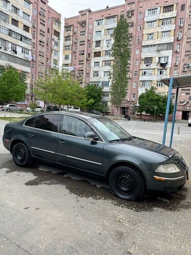 Volkswagen Passat 2004, 250,000 km - 1.8 л - Sumqayıt
