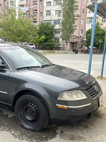 Volkswagen Passat 2004, 250,000 km - 1.8 л - Sumqayıt