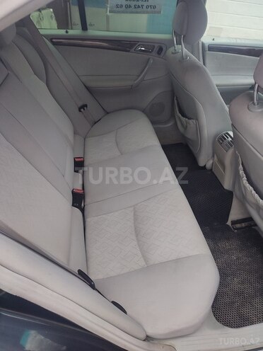 Mercedes C 200 2002, 300,000 km - 2.0 l - Qusar