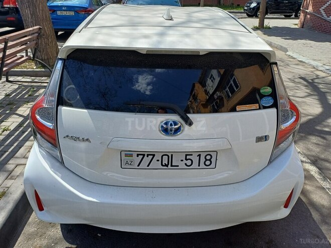 Toyota Aqua 2017, 110,000 km - 1.5 l - Bakı