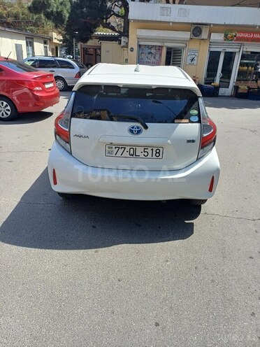 Toyota Aqua 2017, 110,000 km - 1.5 l - Bakı
