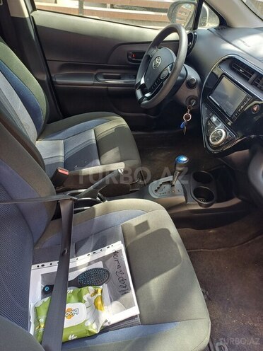 Toyota Aqua 2017, 110,000 km - 1.5 l - Bakı