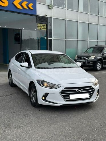 Hyundai Avante 2016, 194,000 km - 1.6 л - Bakı