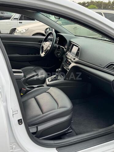 Hyundai Avante 2016, 194,000 km - 1.6 л - Bakı