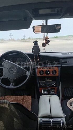 Mercedes 190 1992, 344,683 km - 2.0 л - Qobustan