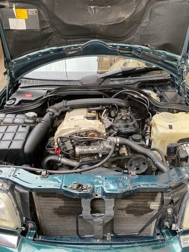 Mercedes C 230 1997, 248,000 km - 2.3 l - Bakı