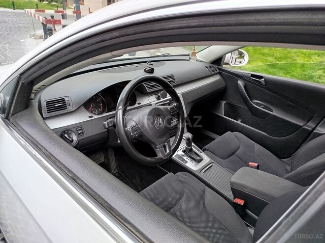 Volkswagen Passat 2010, 232,000 km - 1.8 l - Bakı