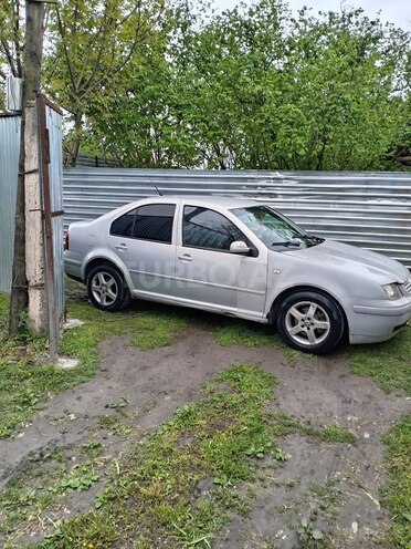 Volkswagen Bora 1999, 380,000 km - 1.6 l - Zaqatala