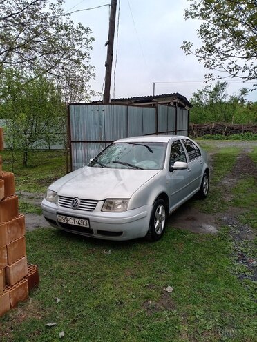 Volkswagen Bora 1999, 380,000 km - 1.6 l - Zaqatala