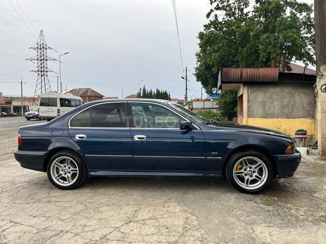 BMW 528 1998, 180,000 km - 2.8 л - Lənkəran