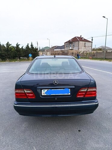 Mercedes E 280 2000, 342,500 km - 2.8 l - Bakı