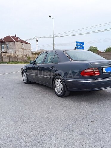 Mercedes E 280 2000, 342,500 km - 2.8 l - Bakı