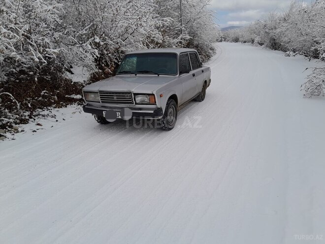 LADA (VAZ) 2107 2001, 75,000 km - 1.6 л - Quba