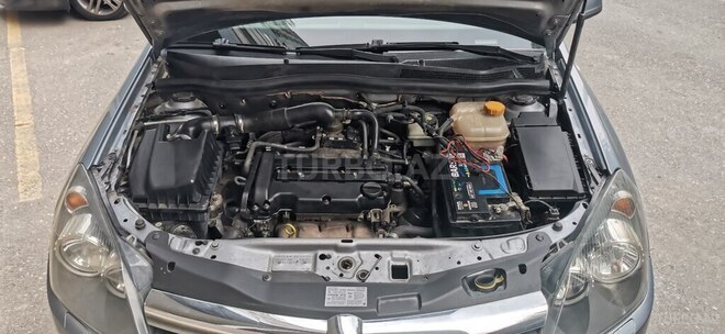 Opel Astra 2006, 286,300 km - 1.4 l - Bakı