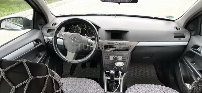 Opel Astra 2006, 286,300 km - 1.4 l - Bakı