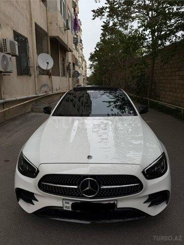 Mercedes E 300 4MATIC 2022, 35,800 km - 2.0 l - Bakı