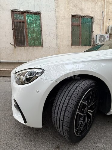 Mercedes E 300 4MATIC 2022, 35,800 km - 2.0 l - Bakı