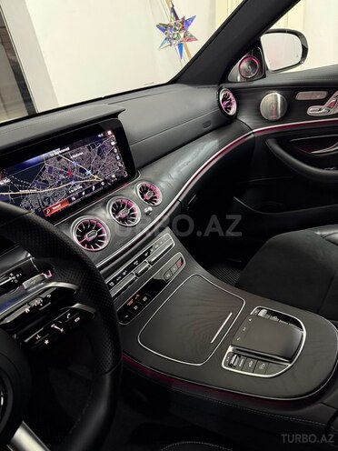 Mercedes E 300 4MATIC 2022, 35,800 km - 2.0 l - Bakı