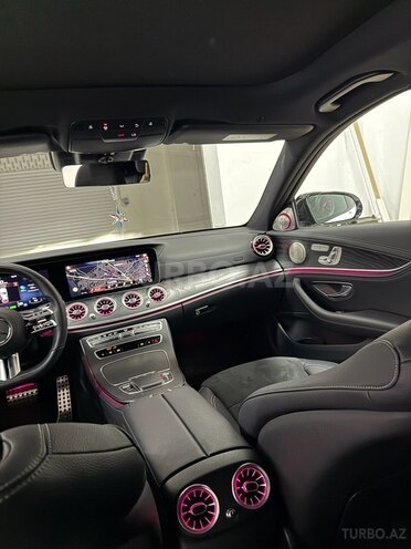 Mercedes E 300 4MATIC 2022, 35,800 km - 2.0 l - Bakı