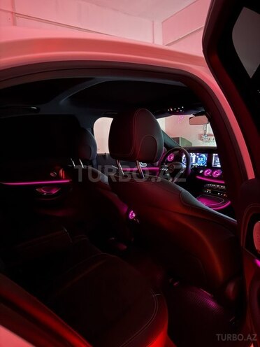Mercedes E 300 4MATIC 2022, 35,800 km - 2.0 l - Bakı