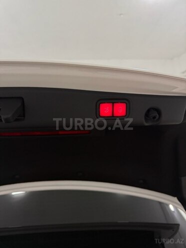 Mercedes E 300 4MATIC 2022, 35,800 km - 2.0 l - Bakı