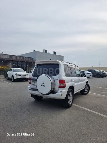 Mitsubishi Pajero io 2001, 262,800 km - 2.0 l - Bakı
